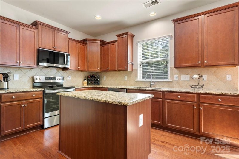 Property image 3 at 13623 Sunrise View Drive, Charlotte, NC 28278
