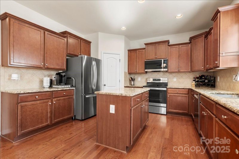 Property image 4 at 13623 Sunrise View Drive, Charlotte, NC 28278