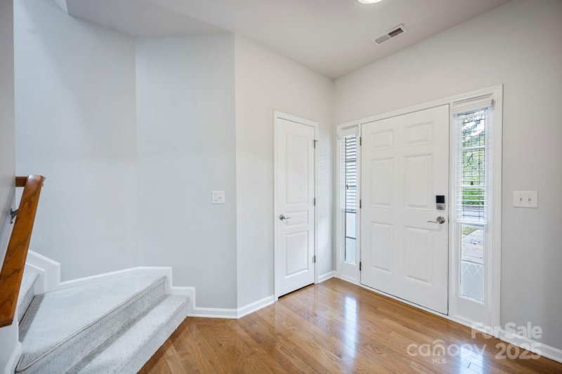 Property image 2 of 8731 Westwind Point Drive in Alexander Chase, Cornelius, NC 28031