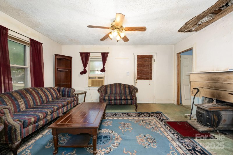 Property image 5 of 2428 Booker Avenue in Washington Heights, Charlotte, NC 28216