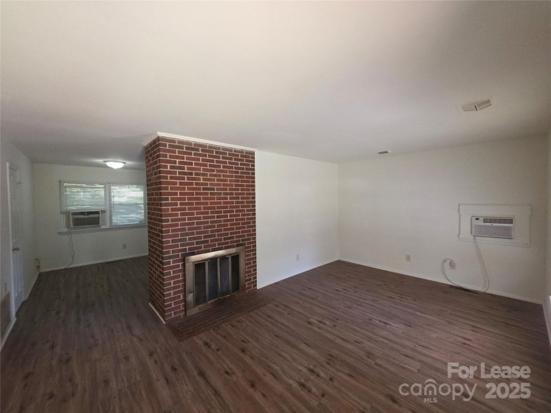 Property image 4 at 501 Candystick Lane, Charlotte, NC 28213