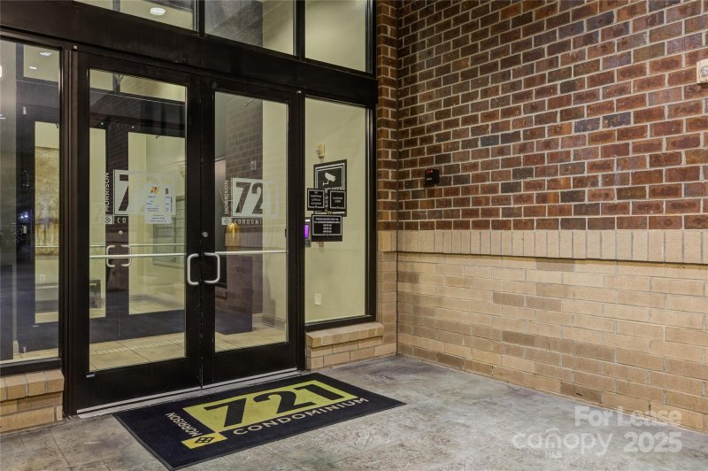 Property image 3 at 721 Governor Morrison Street, Charlotte, NC 28211