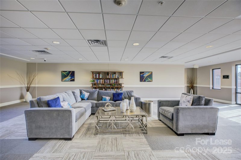 Property image 4 at 721 Governor Morrison Street, Charlotte, NC 28211