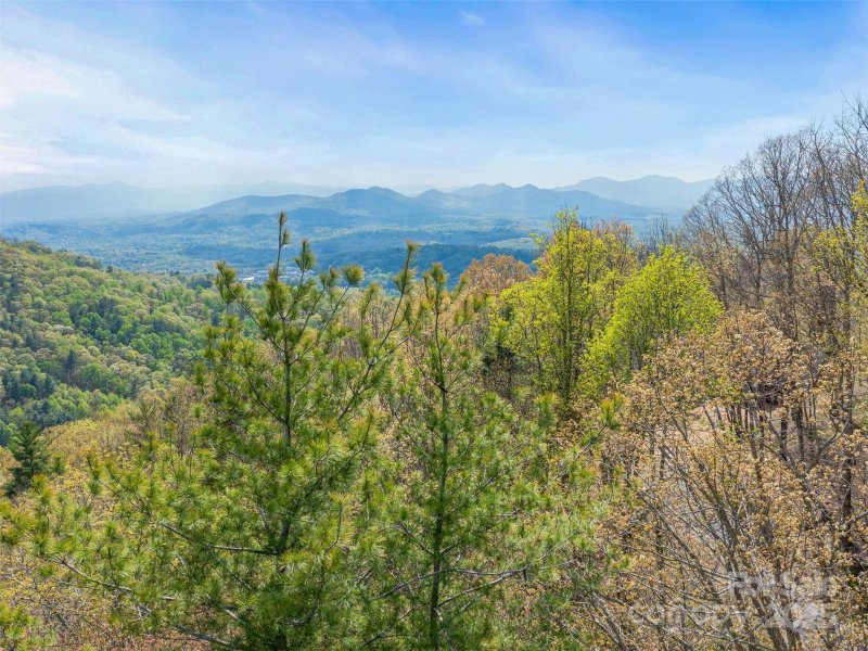 Property image 2 of 99999 Waxwing Way in Versant, Asheville, NC 28804