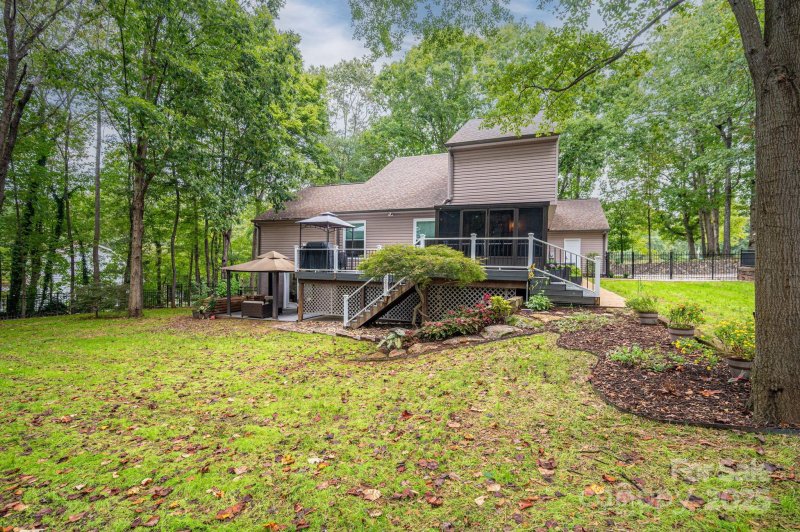 Property image 2 of 68 Mockingbird Lane in Garland Acres, Lincolnton, NC 28092