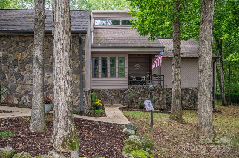 Property image 4 of 68 Mockingbird Lane in Garland Acres, Lincolnton, NC 28092