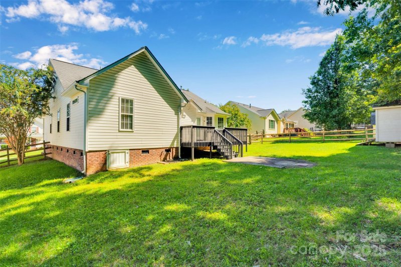 Property image 4 at 912 Carole Summey Drive, Dallas, NC 28034