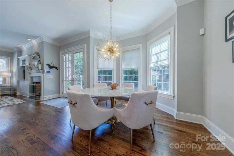 Property image 3 of 1103 S Kings Drive in Myers Park, Charlotte, NC 28207