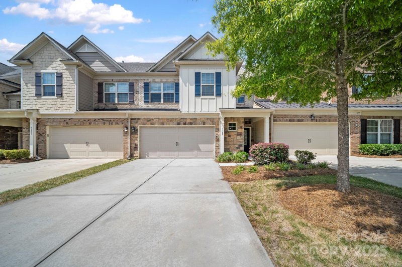 Property image 2 of 3129 Hartson Pointe Drive in Bridgemill, Fort Mill, SC 29707