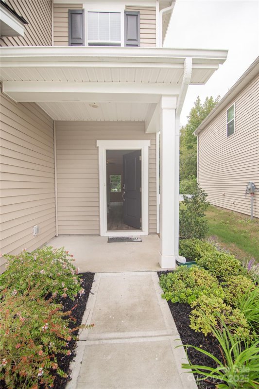 Property image 2 of 1148 Harland Street in Belterra, Charlotte, NC 28216