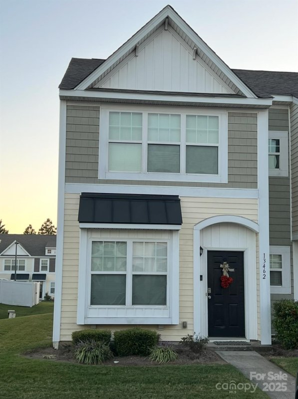 Calloway Glen, Charlotte Community