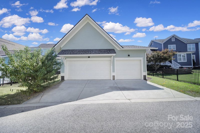 Property image 3 of 312 Mill Ridge Road in Riverwalk, Rock Hill, SC 29730