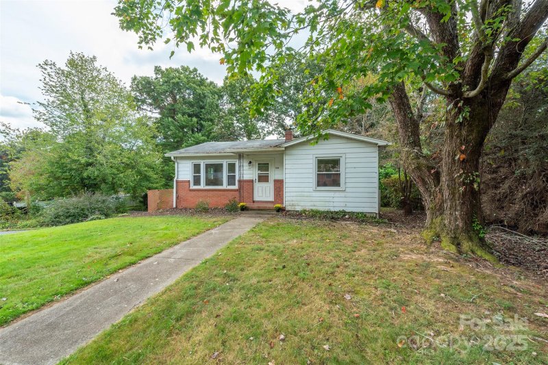 204 Northeast Avenue