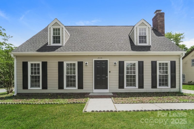 Property image 2 of 2114 Bally Duff Lane in Wexford, Charlotte, NC 28262