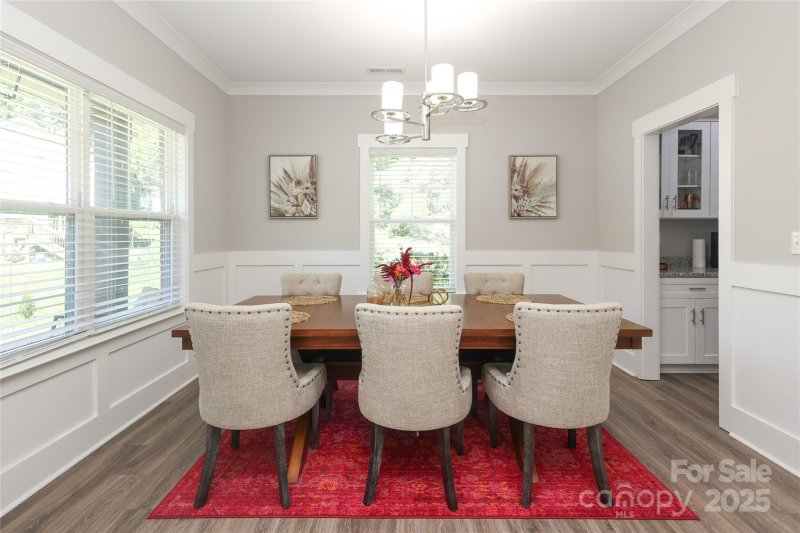 Property image 4 of 10105 Greenwood Court in Cabarrus Woods, Charlotte, NC 28215