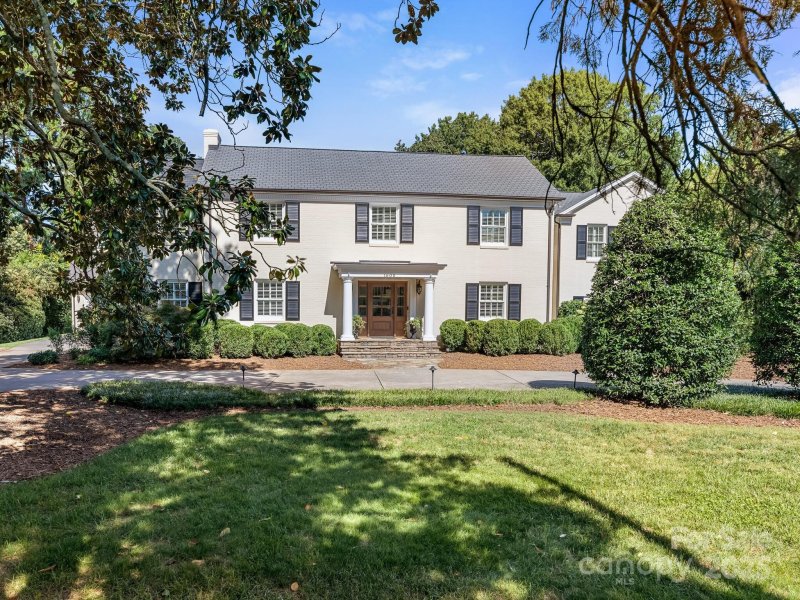 1600 S Wendover Road