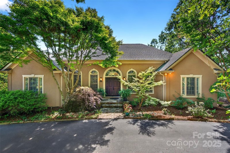 Property image 2 at 206 Crestview Drive, Black Mountain, NC 28711