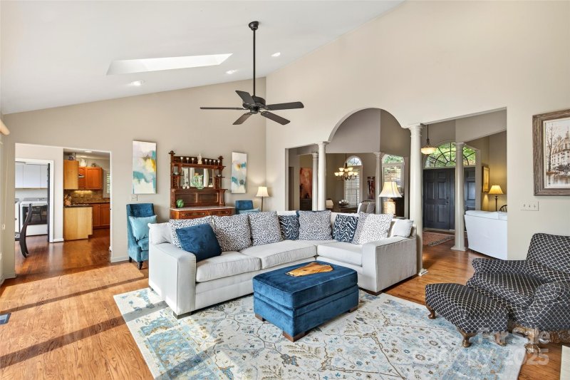 Property image 5 at 206 Crestview Drive, Black Mountain, NC 28711