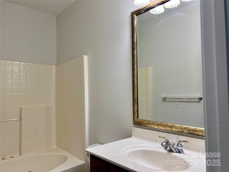 Property image 5 of 3210 Summerfield Ridge Lane in Summerfield, Matthews, NC 28105