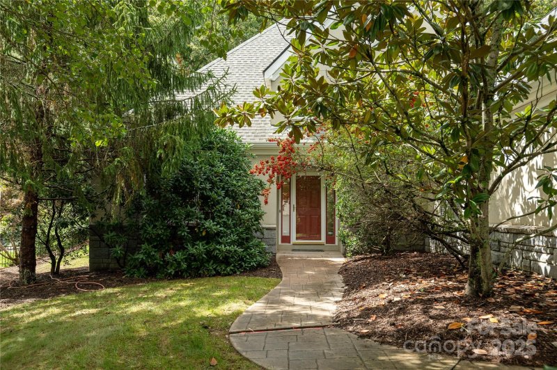 Property image 4 of 29 Bideford Row in Devonshire, Asheville, NC 28803