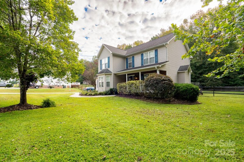 Property image 2 at 1018 Grist Mill Run, Salisbury, NC 28146