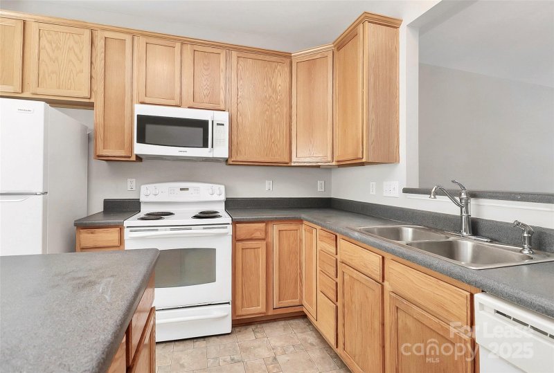 Property image 5 of 12847 Bullock Greenway Boulevard in Blakeney Greens, Charlotte, NC 28277