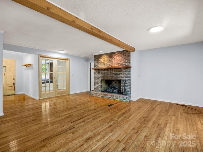 Property image 4 of 423 Dogwood Trail in Gillette Woods, Tryon, NC 28782
