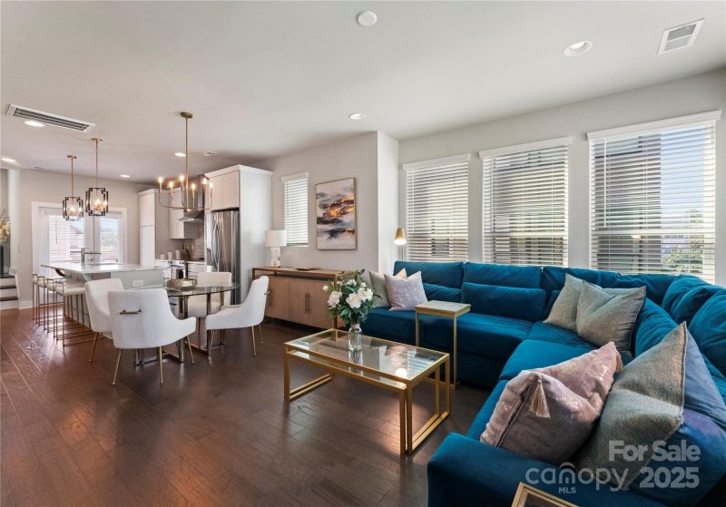 Property image 5 of 1707 Cannon View Lane in Wesley Heights, Charlotte, NC 28208