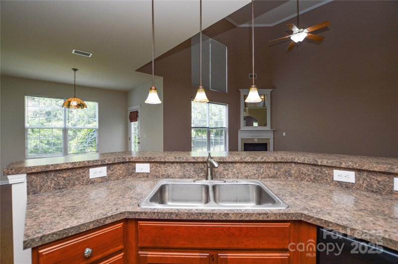 Property image 3 at 1008 Millbank Drive, Matthews, NC 28104