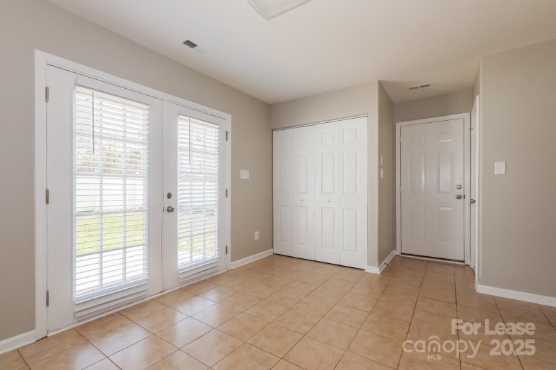 Property image 5 at 7708 Grapetree Court, Charlotte, NC 28215