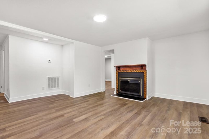 Property image 2 of 761 Randa Drive in Dalwan Heights, Statesville, NC 28625