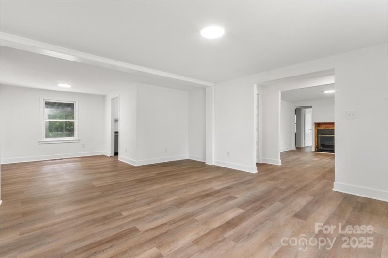 Property image 3 of 761 Randa Drive in Dalwan Heights, Statesville, NC 28625