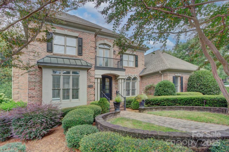 Property image 2 of 2618 Whitney Hill Road in Blantyre, Charlotte, NC 28226