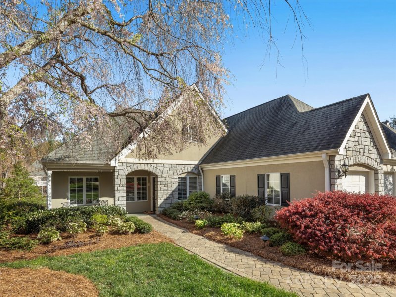 Property image 2 of 22 Clovelly Way in Devonshire, Asheville, NC 28803