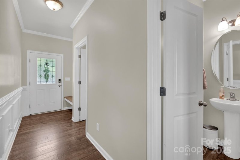 Property image 5 of 147 Kingsway Drive in Kensington Village, Mooresville, NC 28115