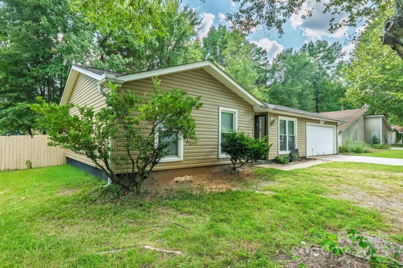 Property image 4 at 6228 Long Pine Drive, Charlotte, NC 28227