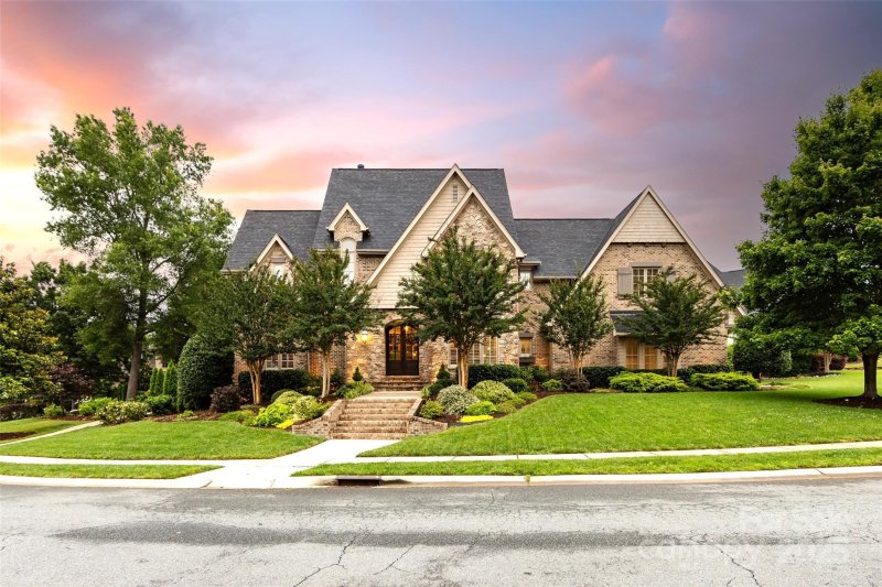 1220 Hadley Park Lane