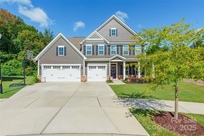 Springshire Creek, Indian Trail Community