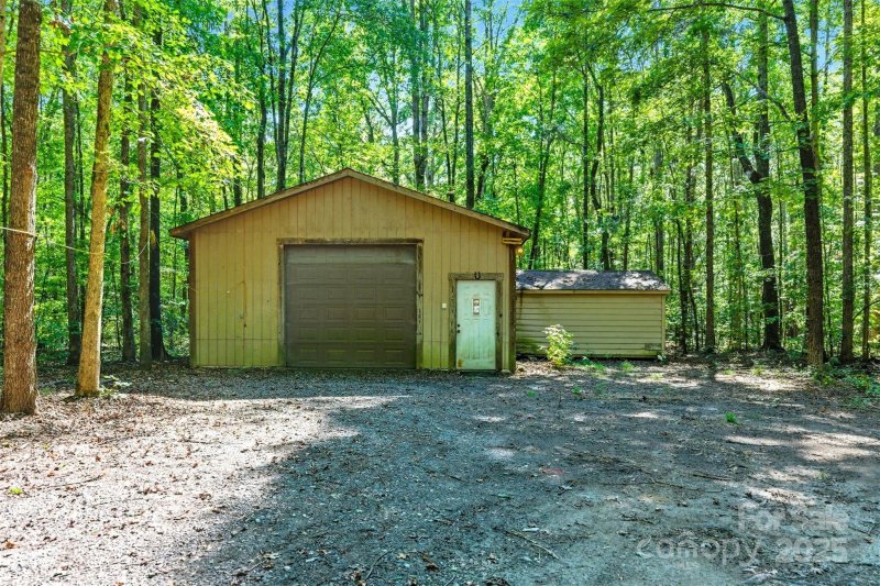 Property image 5 of 5212 Timber Creek Court in Southbrook, Kings Mountain, NC 28086