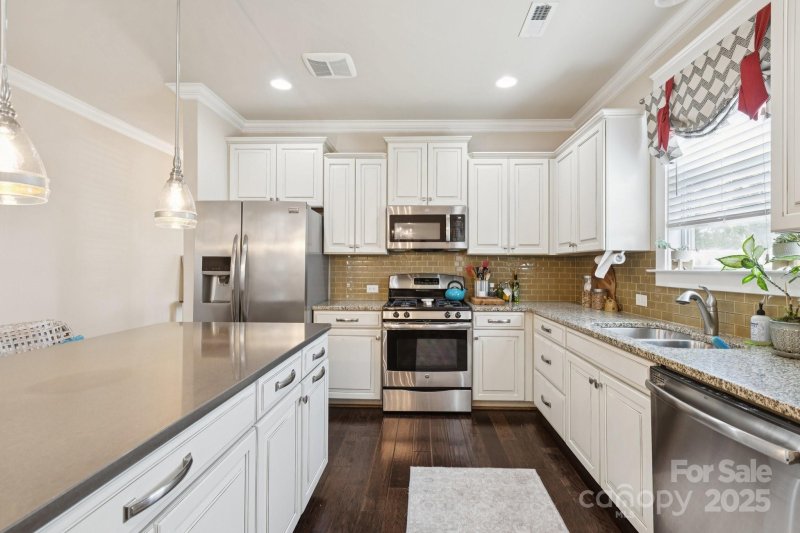 Property image 5 of 752 Waterscape Court in Riverwalk, Rock Hill, SC 29730