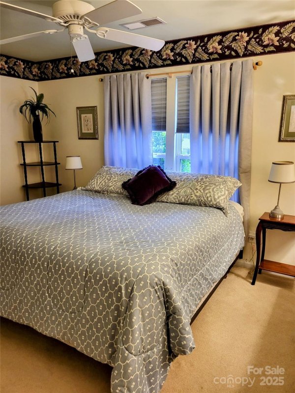 Property image 5 of 140 Flowering Grove Lane in Cherry Grove, Mooresville, NC 28115