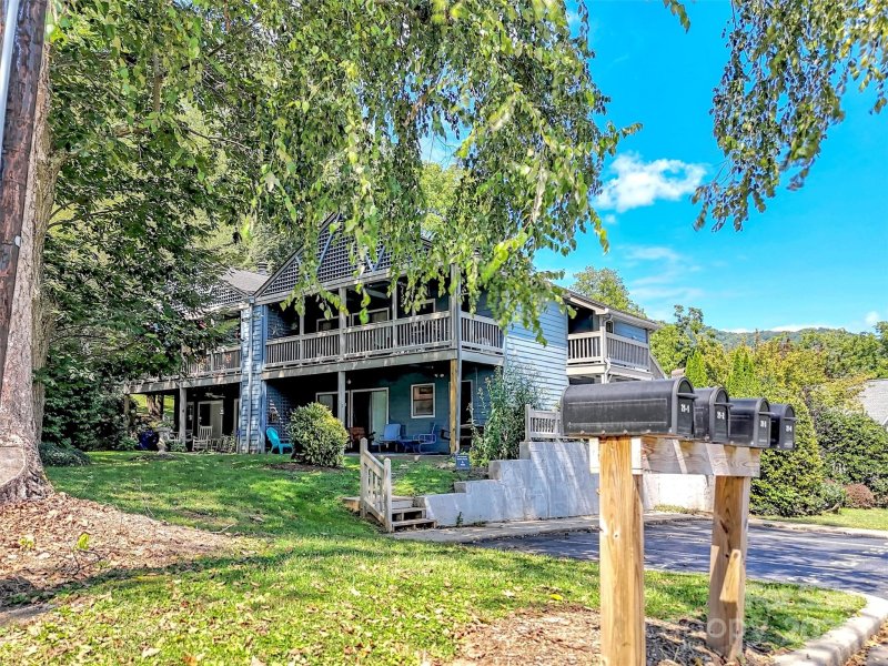 Property image 2 of 21 Peaceful Way in Lake Junaluska Assembly, Lake Junaluska, NC 28745