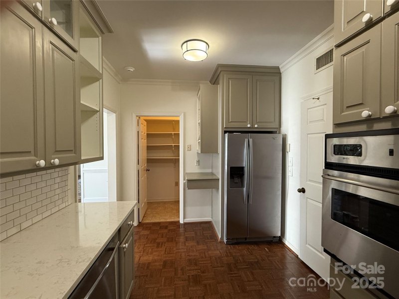 Property image 5 at 856 Cherokee Road, Charlotte, NC 28207