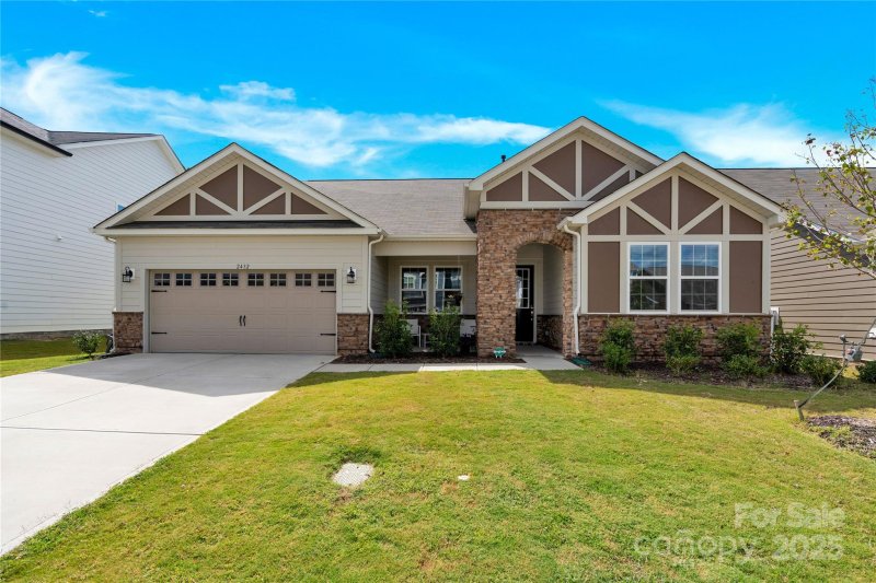 2432 Lorelei Terrace