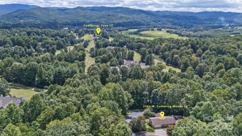 Property image 2 of 2431 W Cumming Woods Lane in Cummings Cove, Hendersonville, NC 28739