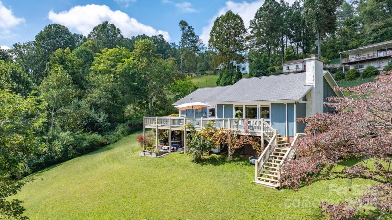 Property image 4 of 1174 Apple Lane in Apple Mountain, Spruce Pine, NC 28777