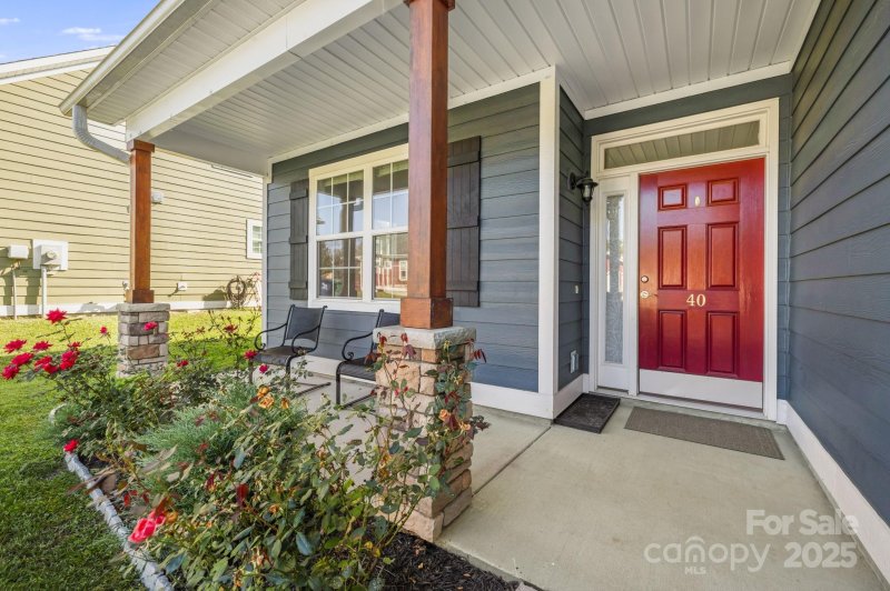 Property image 4 of 40 Hyde Park Place in Hyde Park, Arden, NC 28704