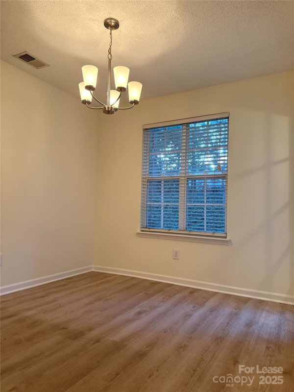 Property image 4 of 10013 University Park Lane in University Heights, Charlotte, NC 28213