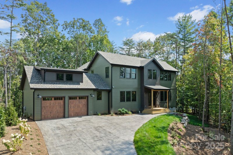 Property image 2 of 61 Destination Drive in Crest Mountain, Asheville, NC 28806