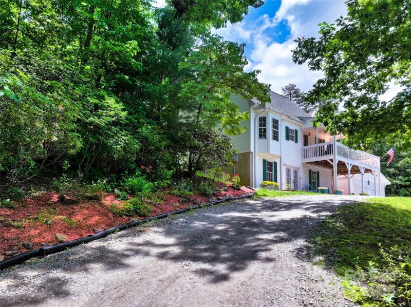 Property image 4 of 186 Hawks Point Drive in Hawks Point, Zirconia, NC 28790